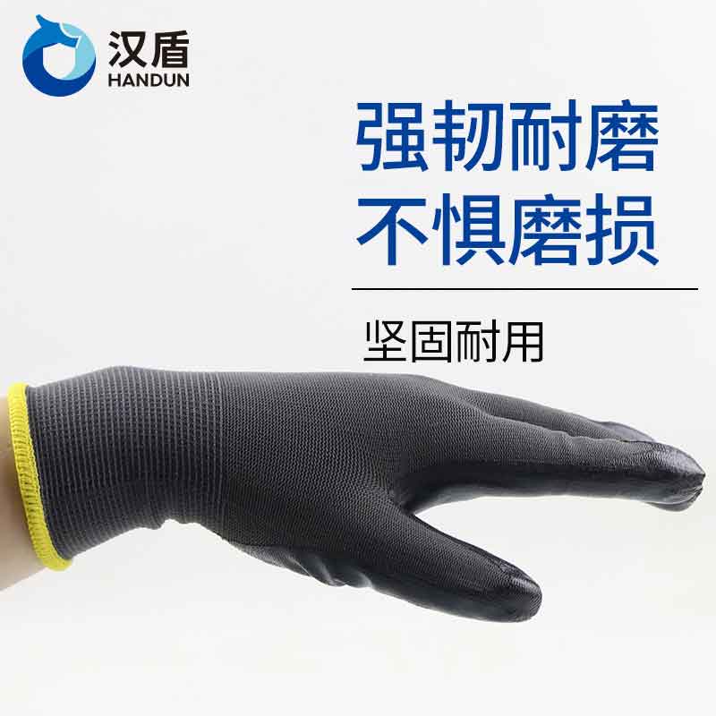 本图是汉盾 HD-GP5713 丁腈耐油手套，主要讲的是按手掌宽选尺寸，贴合防油又灵活，适配多种油污作业。选此手套时，量掌宽对照尺码表，确保穿戴舒适不松垮，丁腈涂层耐油性能更能稳定发挥。